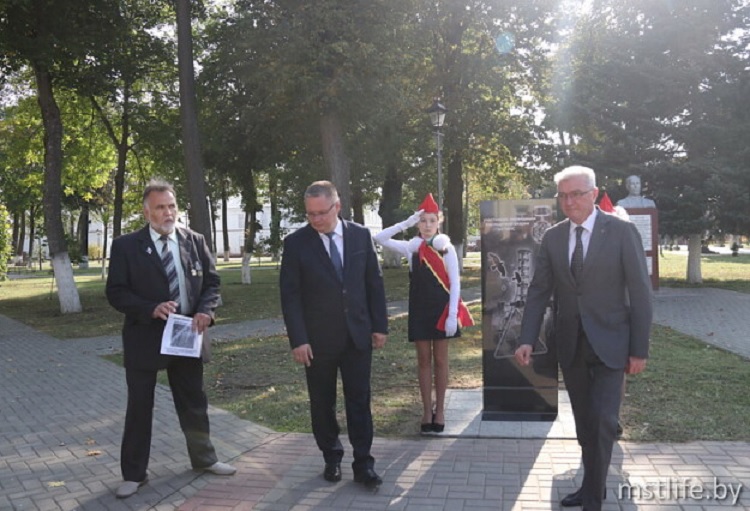 В Мстиславле открыт памятник участникам ликвидации последствий аварии на ЧАЭС.