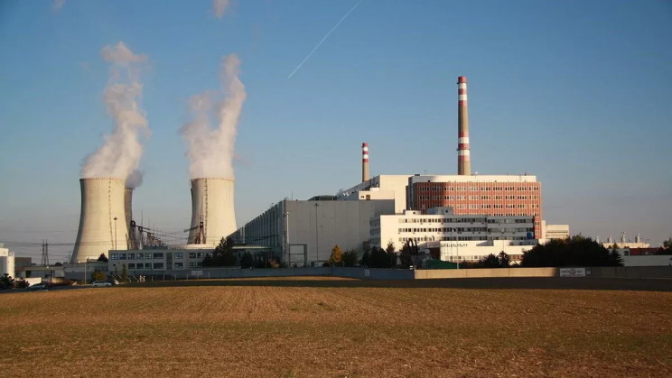 В Чехии до 2 октября ожидают предложений от участников тендера на расширение АЭС "Дукованы"