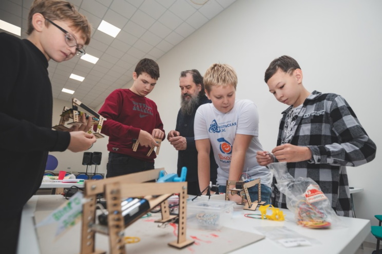 В городах расположения АЭС России стартует конкурс научно-технического творчества детей и молодёжи «ИнженериУм»